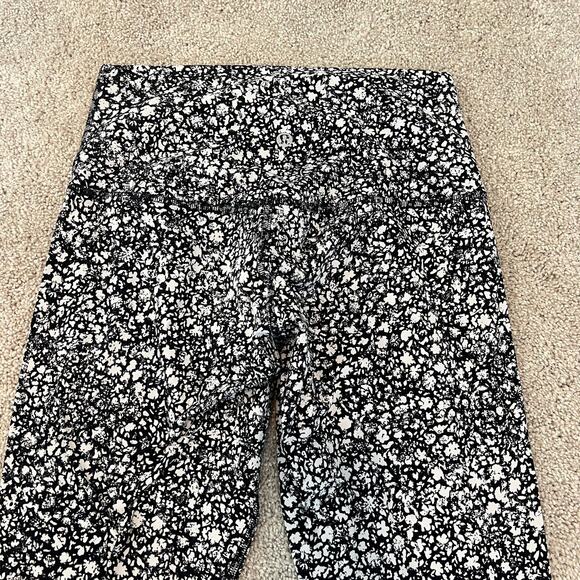 LuluLemon Women's High Rise Align Cropped Black White Specked W6BPAS Sz6 - Picture 9 of 10